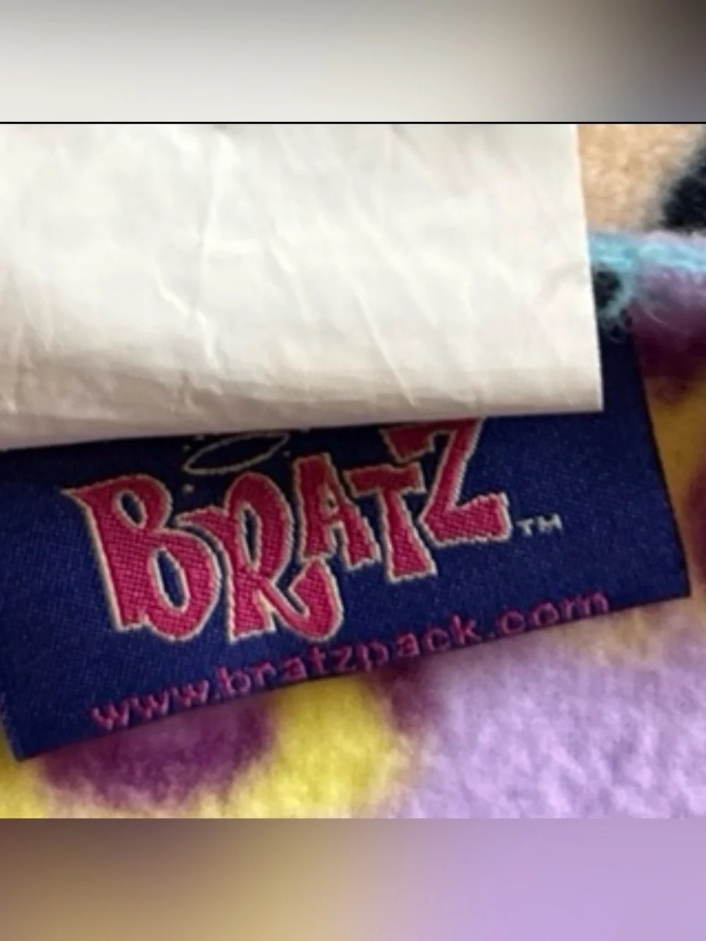 Bratz branded throw